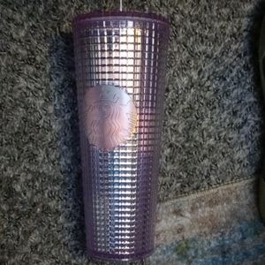 24 oz tumbler with straw